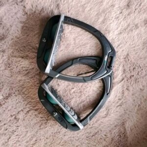 Étriers flex on green composite