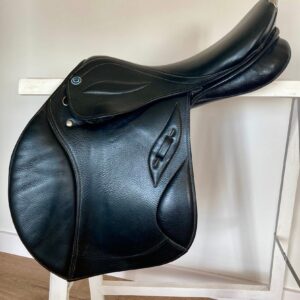 selle d’obstacles stubben phœnix s élite 17,5 pouces